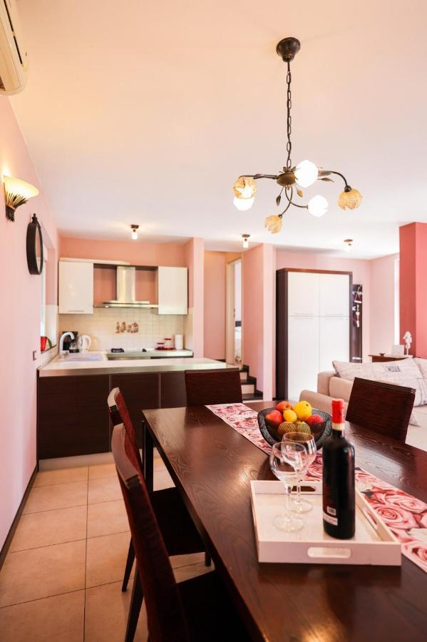 Holiday Home Cvita Sukošan Екстериор снимка